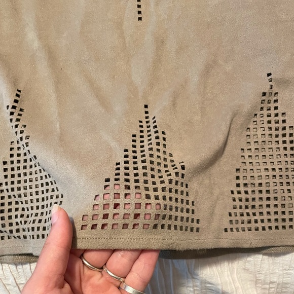 Toupe Suede-Material Dressy Shirt (S) - Picture 5 of 5